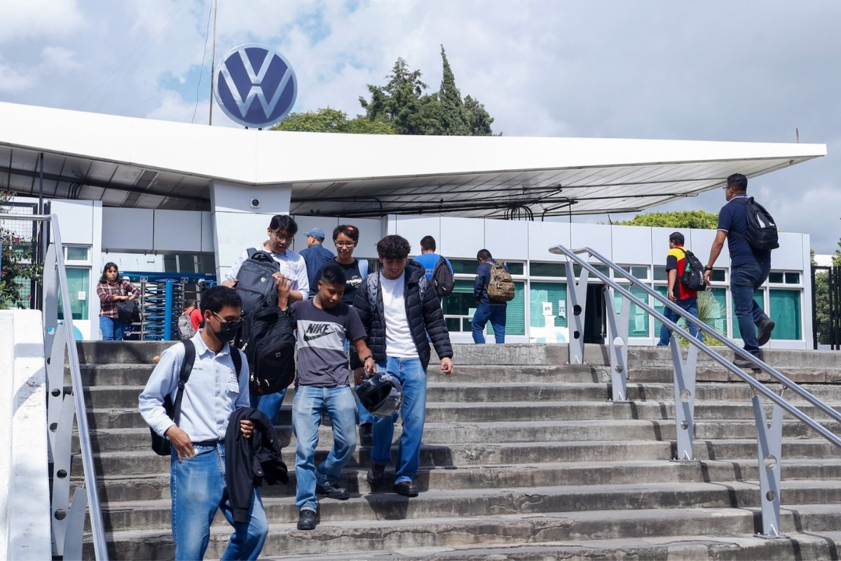 El paro técnico en la armadora automotriz Volkswagen de México entró en paro técnico debido a la falta de componentes para su modelo Taos. Foto: Jafet Moz