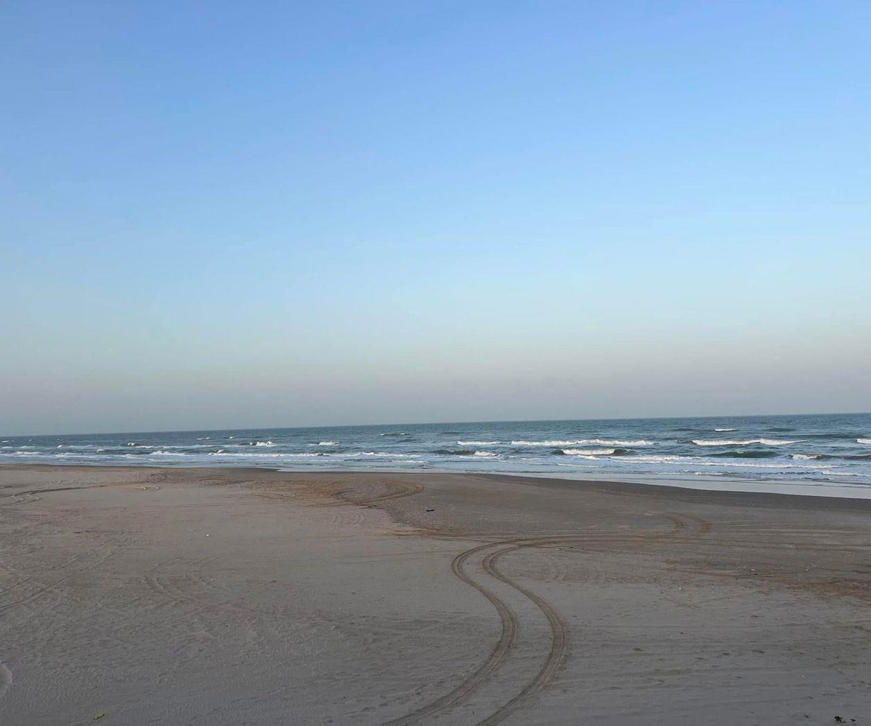 La presidenta de Soto La Marina mencionó que el equipo de la SEDENA ya garantizó al gobierno municipal que la carretera está 100% segura para llegar a la playa. Foto: Pagina Oficial La Pesca, Tamaulipas.