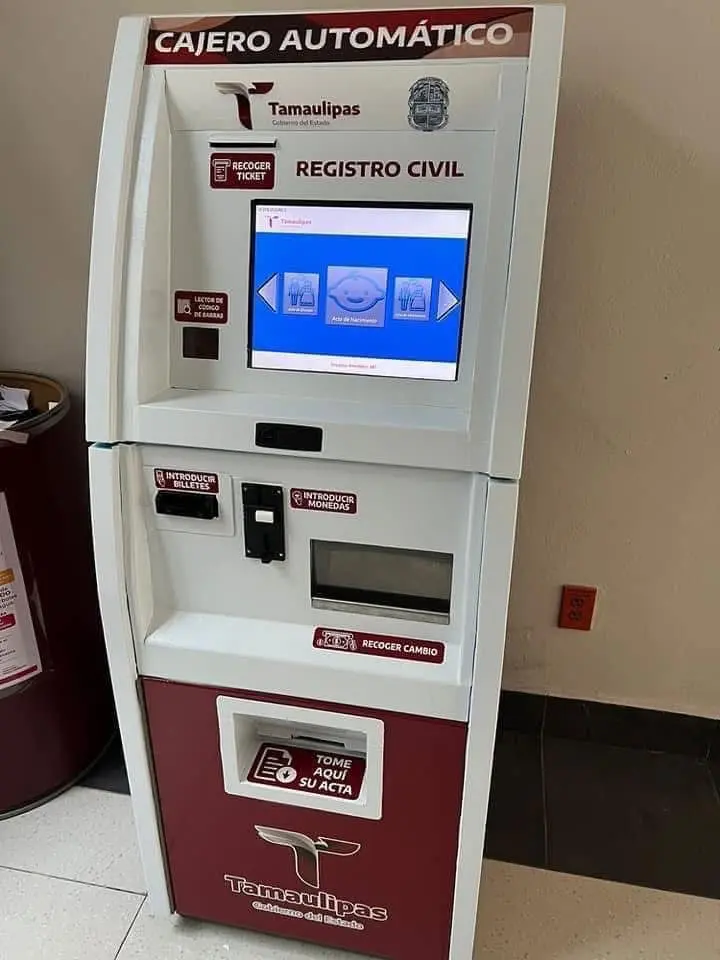 Se ha instalado un cajero automático que permite a los ciudadanos imprimir actas de nacimiento de manera rápida y eficiente. Foto: Redes Sociales