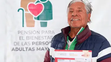 Estos apellidos recibirán pago doble de la Pensión Bienestar. Foto: Pensión Bienestar