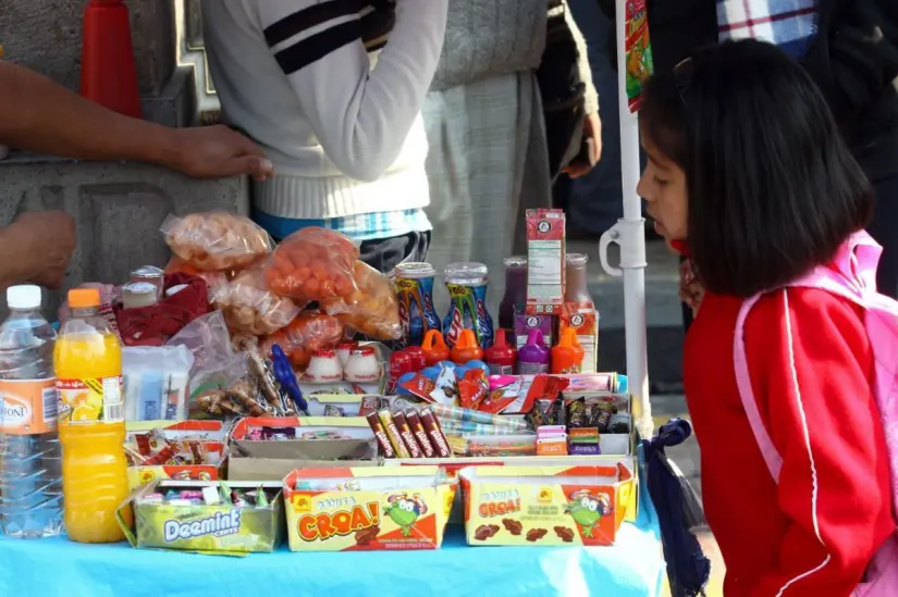 Se acaba marzo y con él el plazo para erradicar la comida chatarra de las escuelas públicas de Tamaulipas. Foto: Redes Sociales