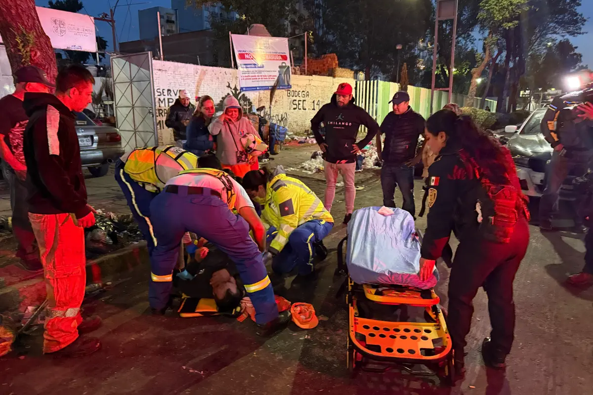 Servicios de emergencia atendieron accidente en Venustiano Carranza. Foto: Ramón Ramírez