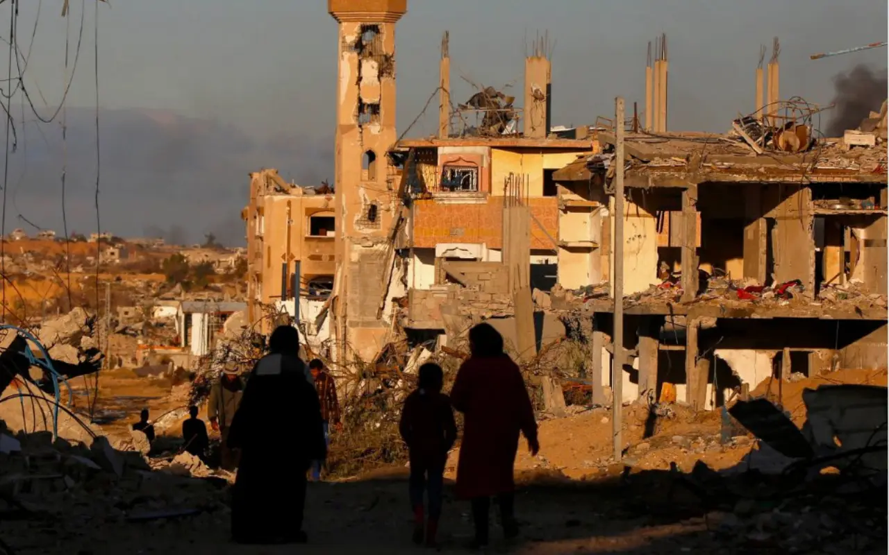 Edificio destruido en Franja de Gaza. Foto: X (@UNRWA)
