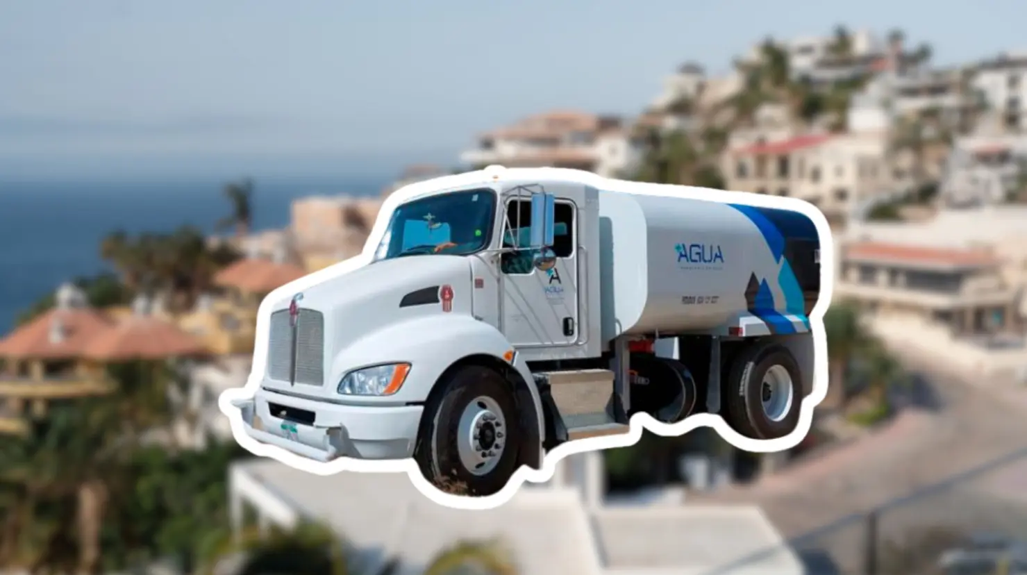 Los Cabos siguen enfrentando dificultades con el tandeo y el reparto de agua, con varias colonias que no reciben el servicio pese a estar programado. Foto: Canva