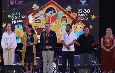 FILEY 2025: reconocen trabajo de las personas que apoyaron durante el evento literario