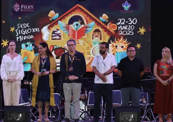 FILEY 2025: reconocen trabajo de las personas que apoyaron durante el evento literario
