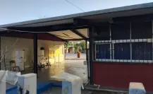 Una semana sin clases por falta de luz, denuncian padres de familia