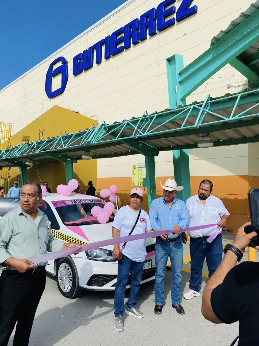 Inauguran taxi seguro en Sabinas, Coahuila / Foto: FB Vanessa Mendez