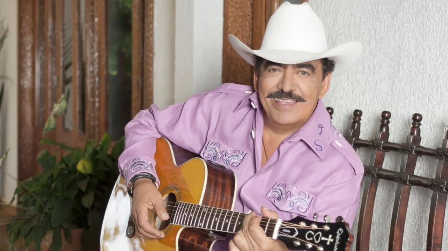 Joan Sebastian, hoy se cumplen diez años de su fallecimiento Foto: Especial