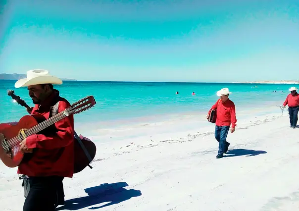 Semana Santa 2025: Cosas que sólo verás en playa El Tecolote