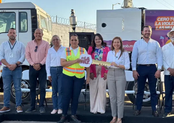 Ayuntamiento de La Paz moderniza su servicio de limpieza con nuevos camiones recolectores y barredora