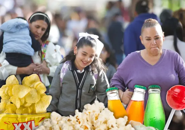Prohíben comida chatarra en escuelas y crece su venta ilegal: el efecto del Vive Saludable en Puebla