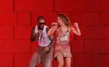 Shakira sorprende a su público de Medellín al invitar a Maluma al escenario