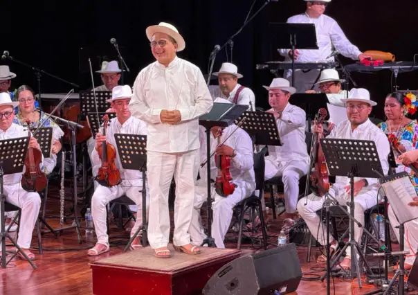 Así celebró 83 años la Orquesta Típica Yucalpetén en el Palacio de la Música en Mérida