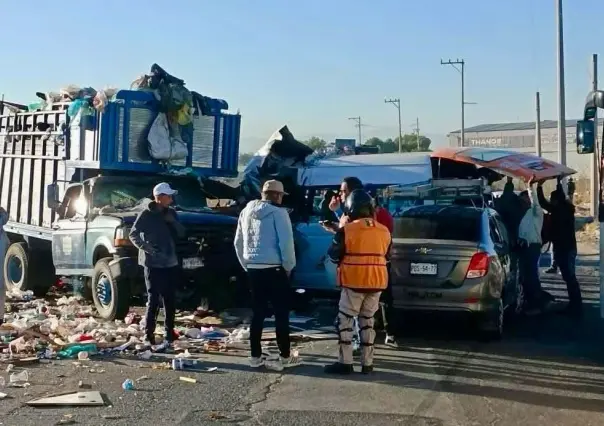 Aparatoso accidente en Tecámac deja cinco muertos