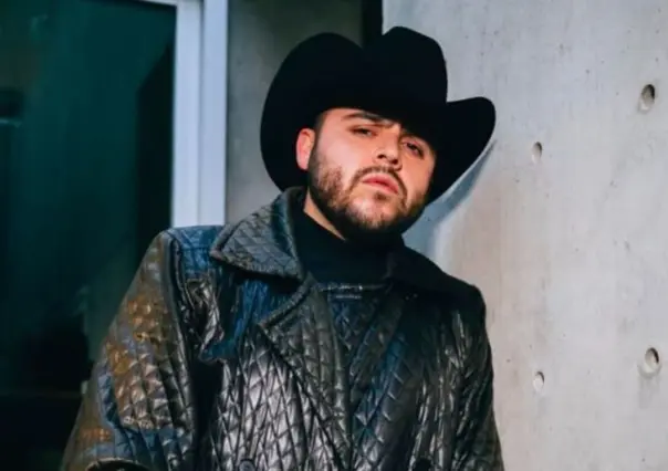 Revelan videos de Gerardo Ortiz, interpretando narcocorridos en la Feria de Texcoco