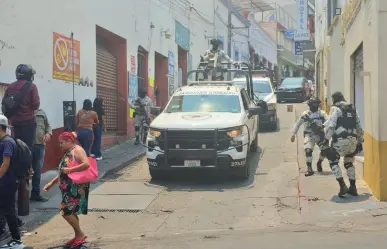 Detienen a tres con droga y armas en hotel del Centro de Cuernavaca