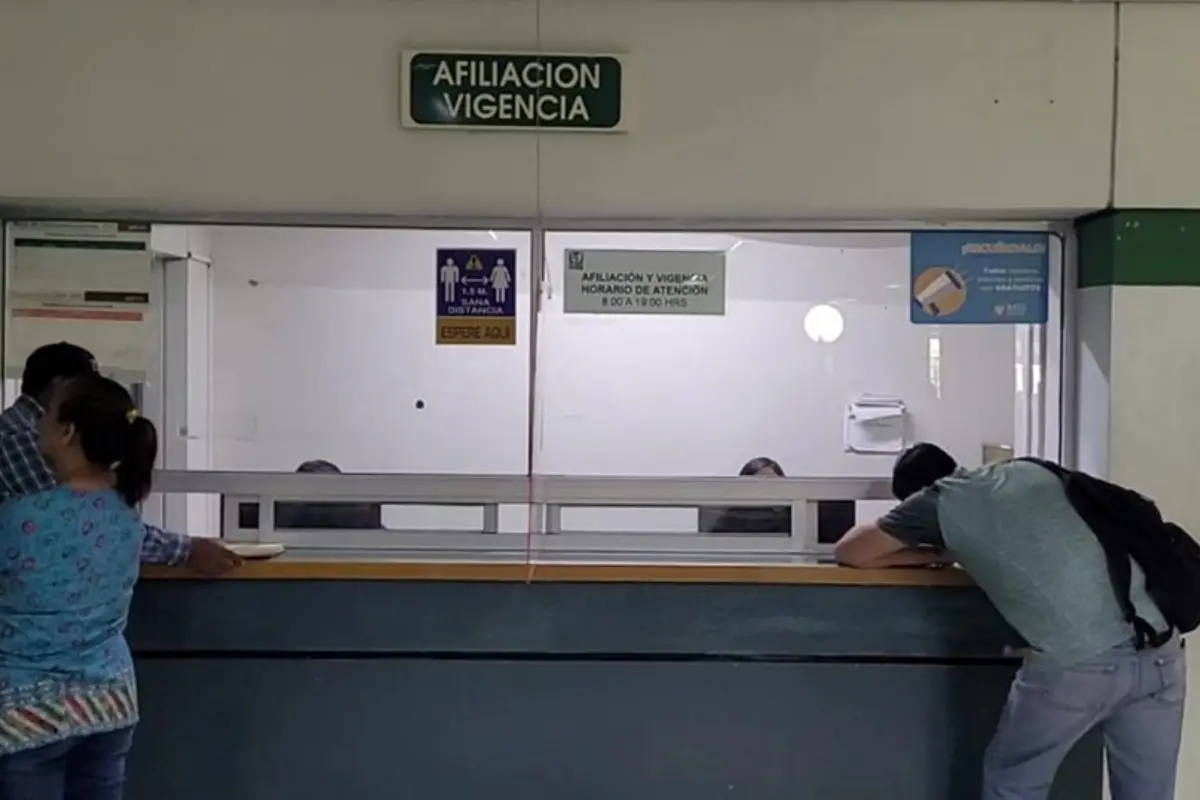 Los servicios de consulta de Medicina Familiar y especialidades, áreas administrativas y guarderías ordinarias, retomarán sus actividades normales el lunes 21 de abril./Foto: IMSS Coahuila