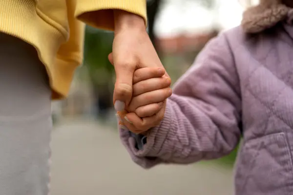 Consejos de la Fiscalía del Edomex para prevenir la desaparición de niños