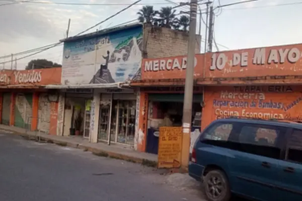 Comerciantes de Chalco reciben coronas fúnebres como amenaza