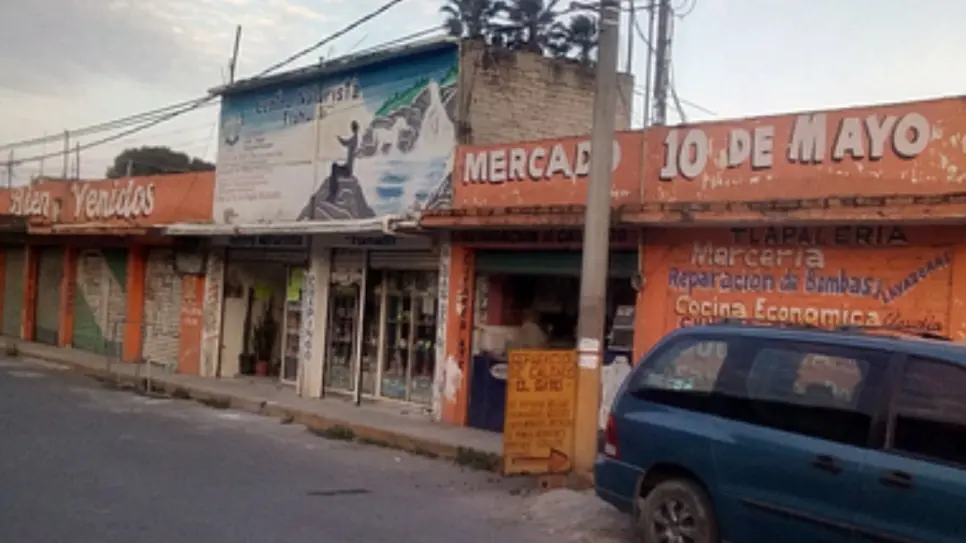 Comerciantes de Chalco reciben coronas fúnebres como amenaza