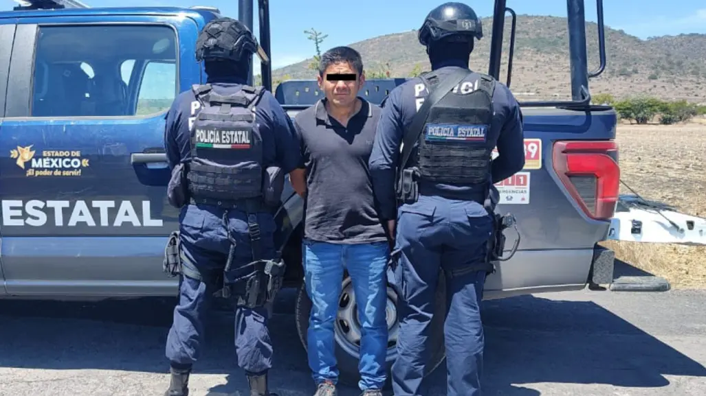 Finge ser patrulla y lo detienen en Edomex