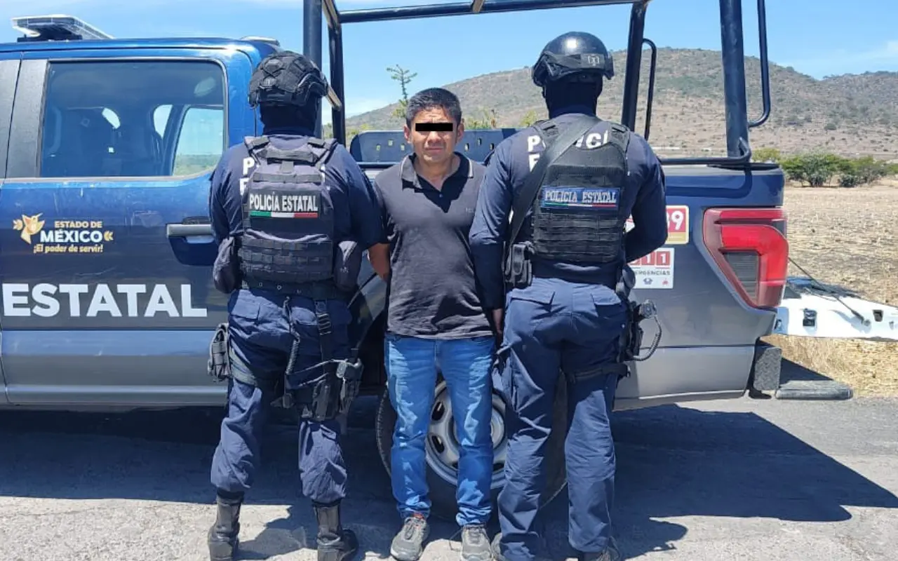 El detenido fue puesto a disposición del Ministerio Público de Tlalnepantla. Foto: X/ @SS_Edomex (Canva)
