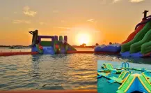 Brincolines acuáticos, atractivo turístico en La Pesca, Tamaulipas
