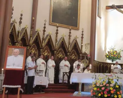 Celebran en Xalapa, Veracruz, eucaristía por el Papa Francisco