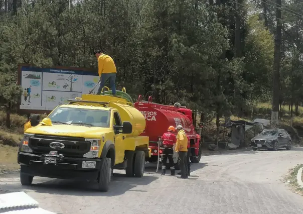 Cierran acceso al Nevado de Toluca; autoridades combaten incendios forestales