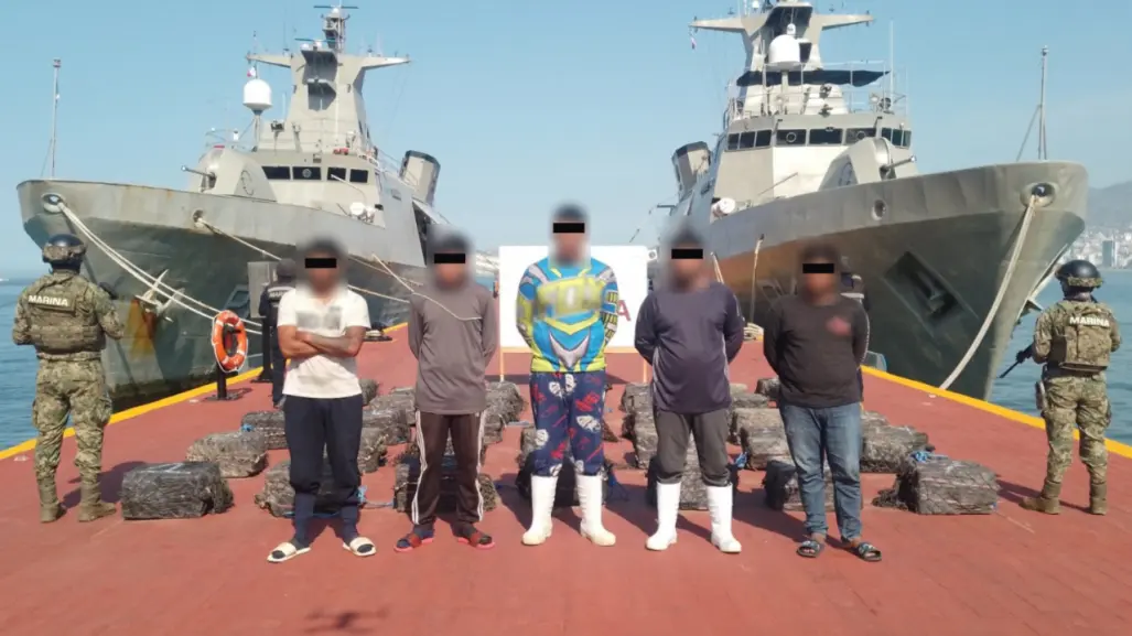 SEMAR asegura 4.2 toneladas en dos operaciones costas de Guerrero