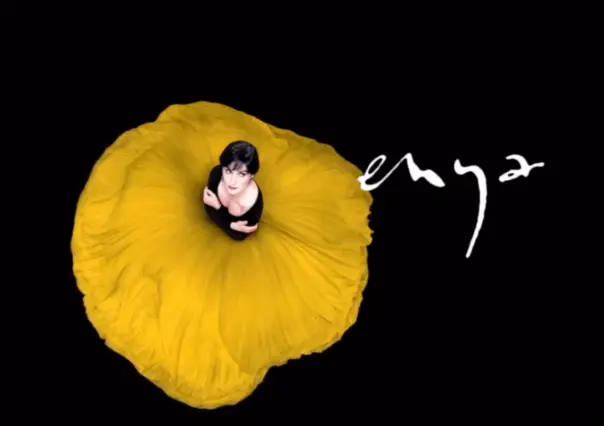 Enya: La misteriosa cantante irlandesa que conquistó el mundo desde el aislamiento