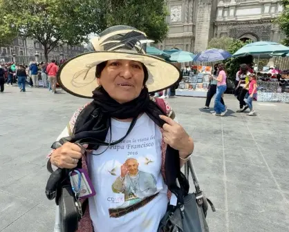 VIDEO | Feligreses católicos en Edomex recuerdan al Papa Francisco tras su fallecimiento