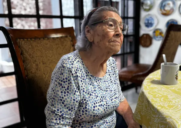 Lupita Chávez, de 102 años, pide justicia para no ser despojada de su casa