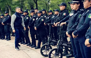 Así es Paco el Policía, el cuento escrito e ilustrado por oficiales de Saltillo para la FILC 2025