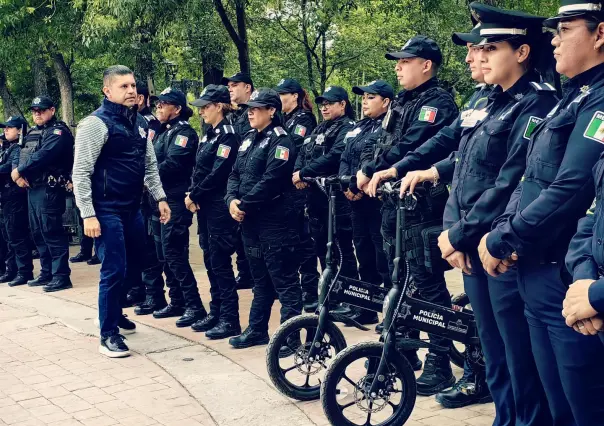 Así es Paco el Policía, el cuento escrito e ilustrado por oficiales de Saltillo para la FILC 2025