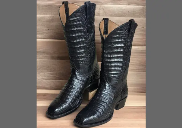 ¿Cuánto se tardan en hacer unas botas a la medida en Don Cuco Boots?