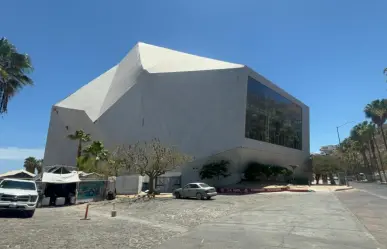 Pabellón Cultural de Los Cabos; abandonado e inseguro para operar