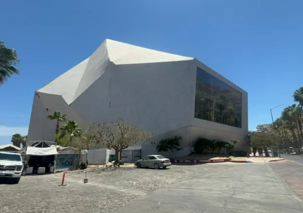 Pabellón Cultural de Los Cabos; abandonado e inseguro para operar
