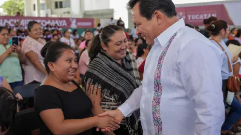 El programa Mujeres Renacimiento llega a Valladolid Yucatán