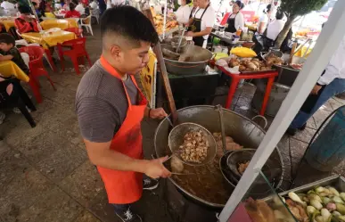 500 intoxicados por comer carnitas en Ajalpan, Puebla