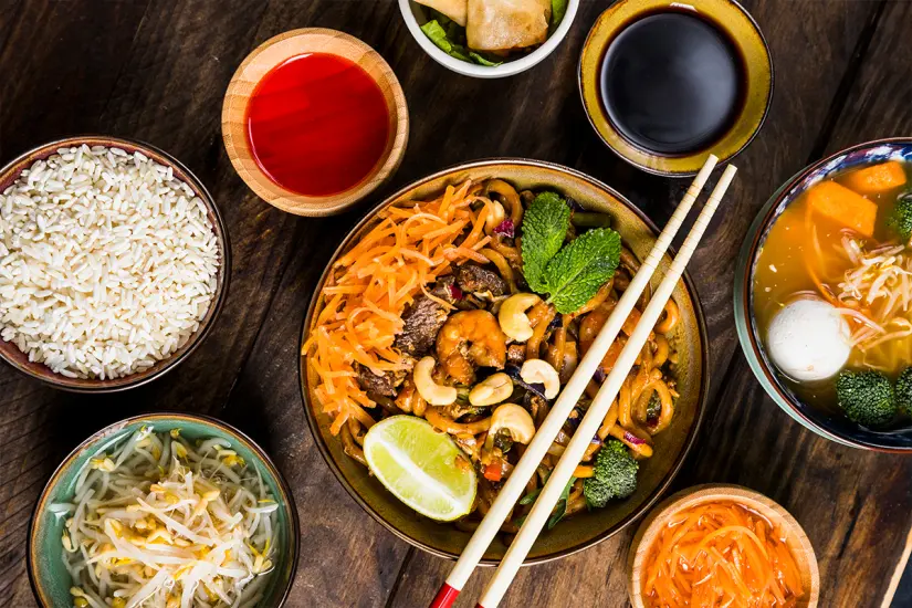 La comida china abunda en Mexicali, pero algunos locales los cerraron. Foto: Freepik.