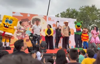 Francisco Esquivel da inicio a los festejos del Día del Niño en Pesquería