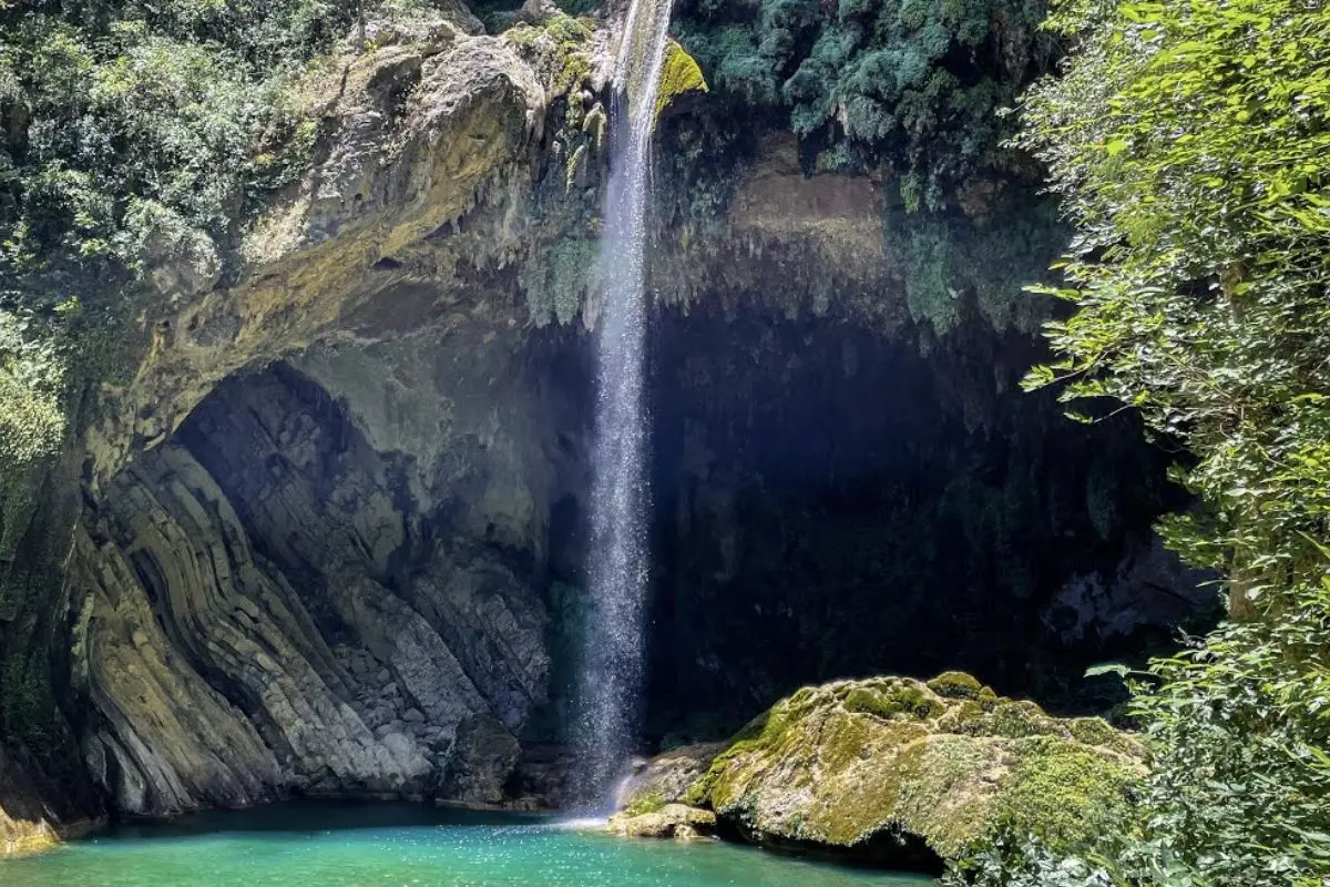 Cascada del Chipitín, Santiago, Nuevo León Foto: youtube Fredy Guiando