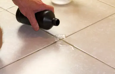 5 trucos de limpieza con el agua oxigenada que no conocías