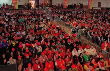Abuchean a Fernández Noroña en el Congreso Nacional del PT