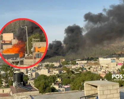 Incendio en Tultitlán: las llamas alcanzan los 10 metros de altura