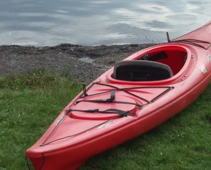La presa de Durango que es ideal para pasear en kayak por sus aguas tranquilas
