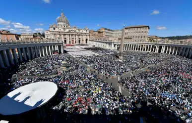 El mundo despide al Papa Francisco en la Plaza de San Pedro