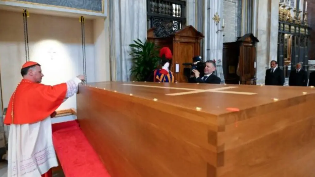 Sepultan al Papa Francisco en Santa María la Mayor